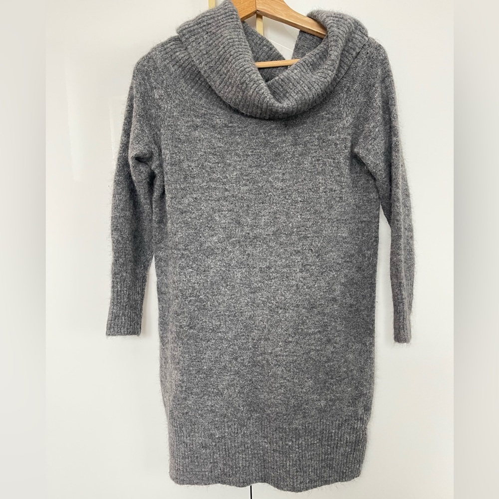 Aritzia Wilfred Free Alpaca/ wool blend turtleneck sweater